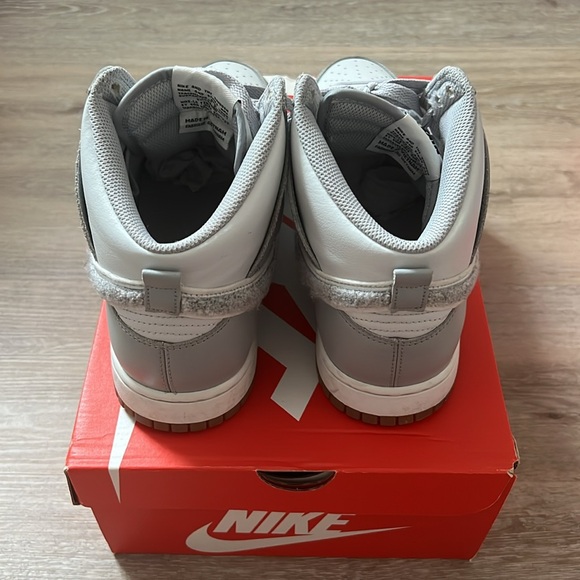 Dunk High - Picture 3 of 6